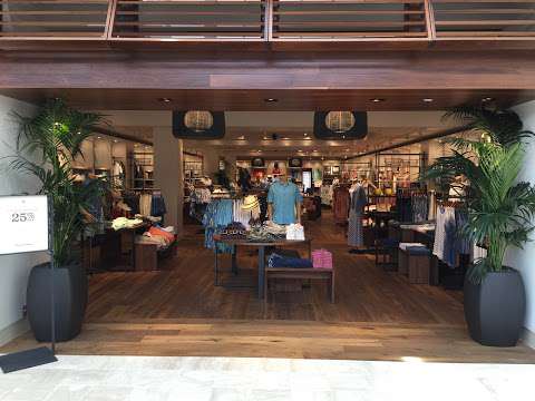 Jobs in Tommy Bahama - reviews